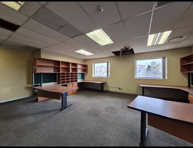 10,702M² OFFICE TO LET IN ILLOVO
